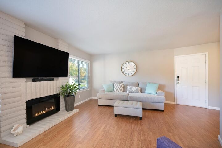 Property Photo: 3032 Swallows Nest Drive CA 95833