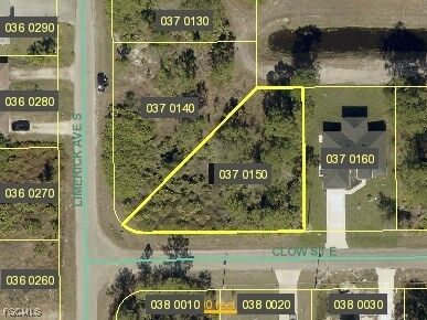 Property Photo: 821 Clow Street E FL 33974
