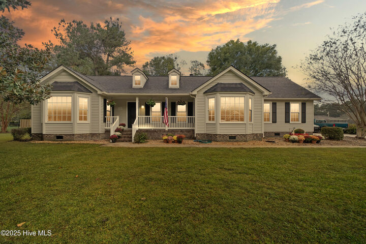 Property Photo: 114 Hunters Trail W NC 27909