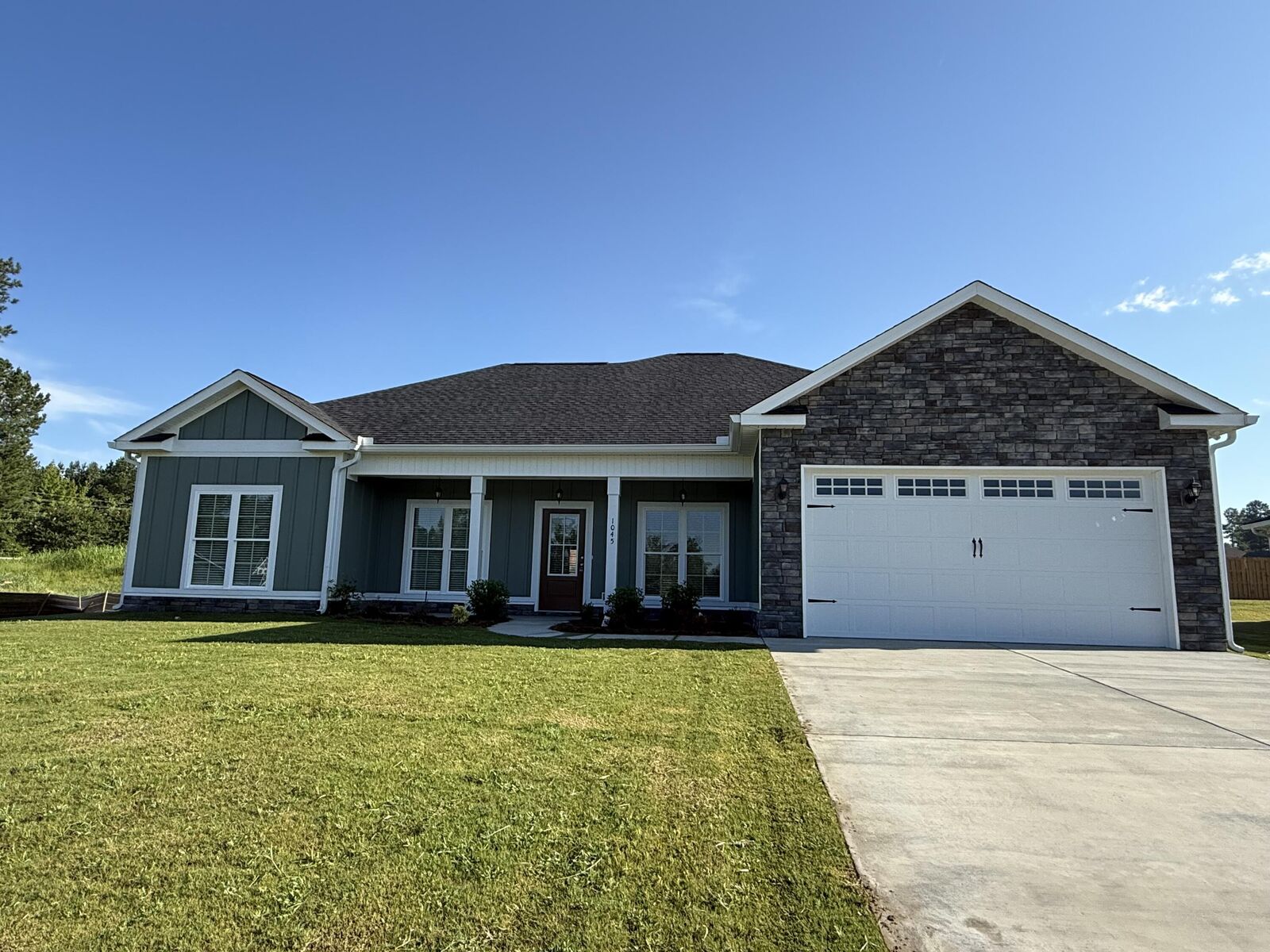 Property Photo: 1045 Berkley Court GA 30824