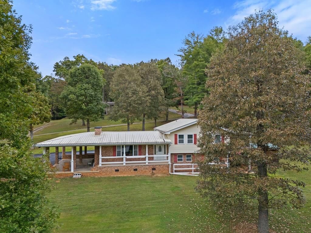 Property Photo: 19 Hickory Terrace GA 30512