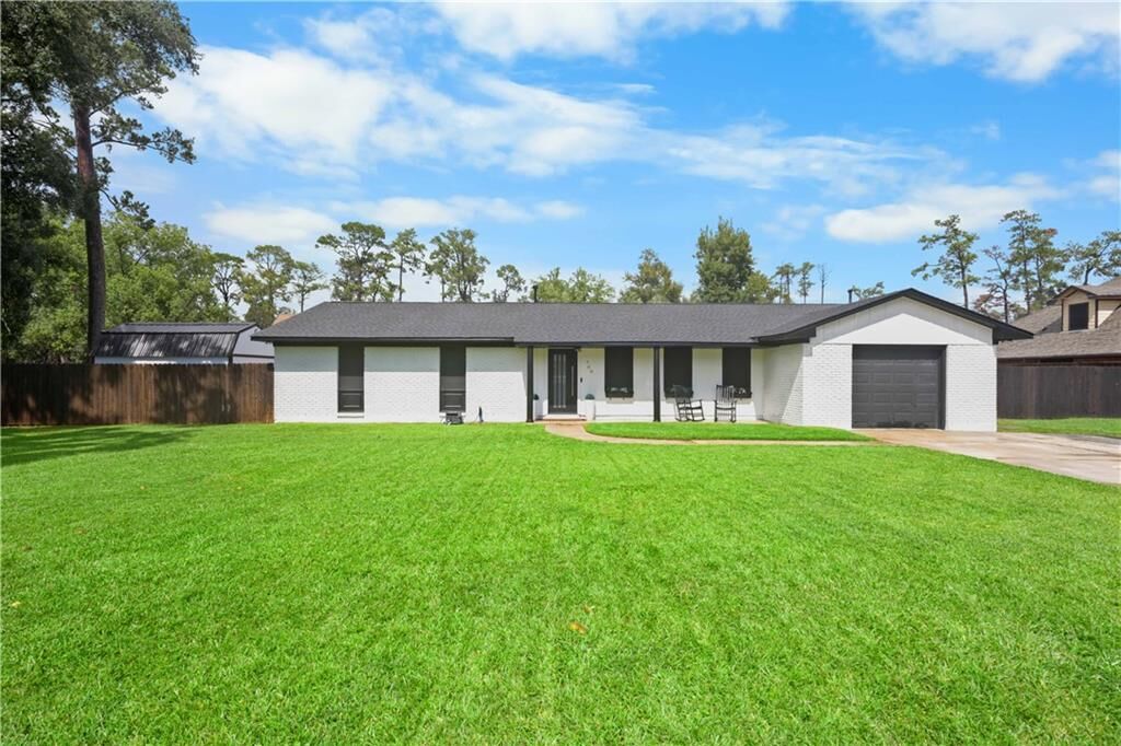 Property Photo: 760 Abney Drive LA 70458