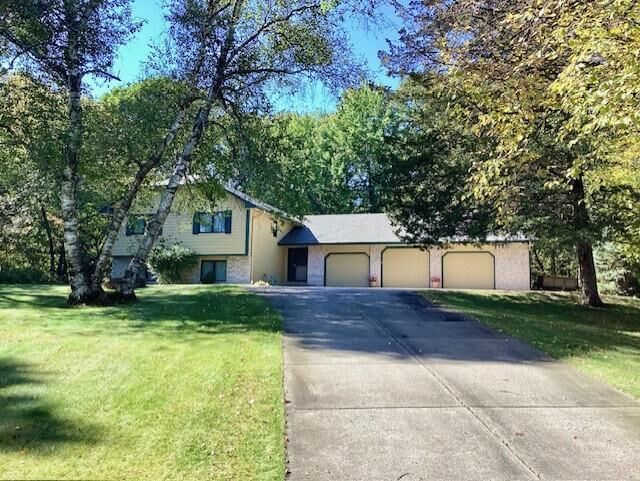 Property Photo: 9855 Kadler Avenue NE MN 55362