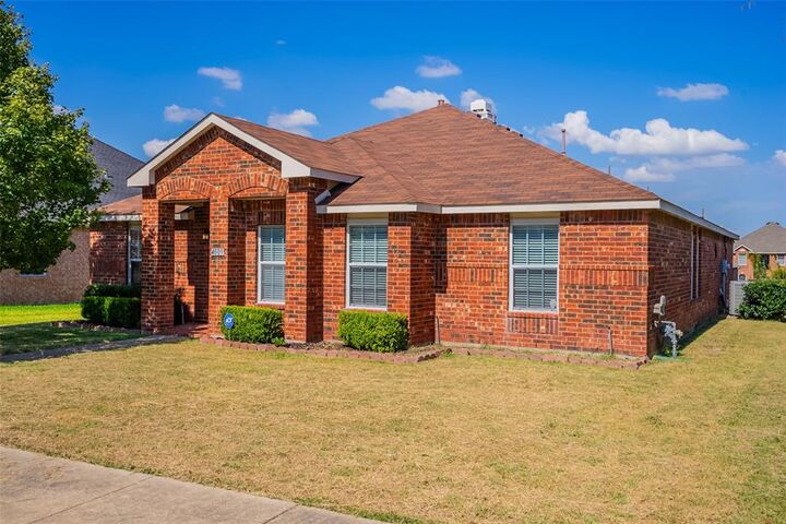 Property Photo: 4009 Aldenham Drive TX 75043