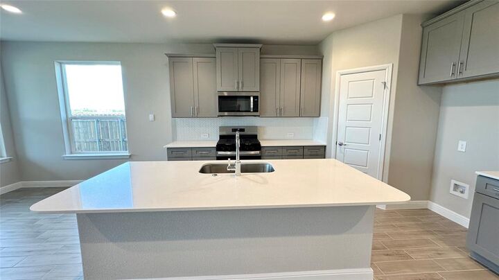 Property Photo:  10800 Black Onyx Drive  TX 76036