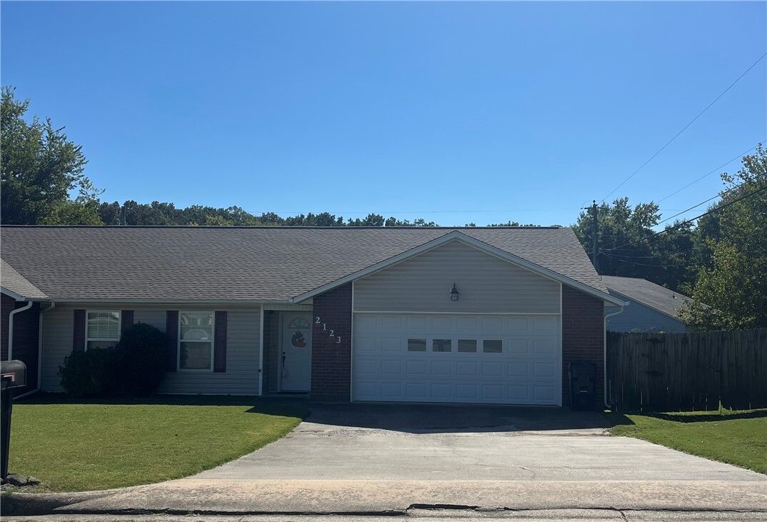 Property Photo:  2123 Ann Avenue  AR 72601 