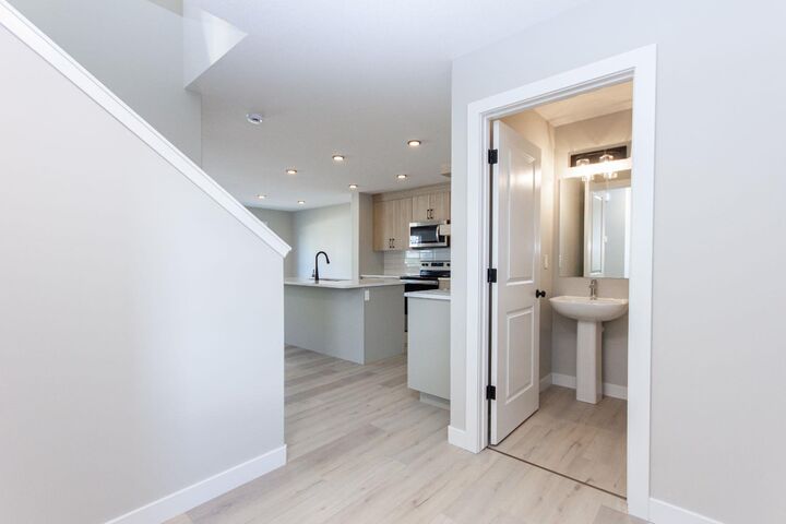 Property Photo:  74 Turnbull Close  AB T4P 3H6 