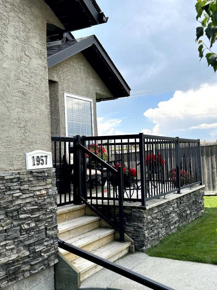 Property Photo: 1957 High Country Drive NW AB T1V 0A5