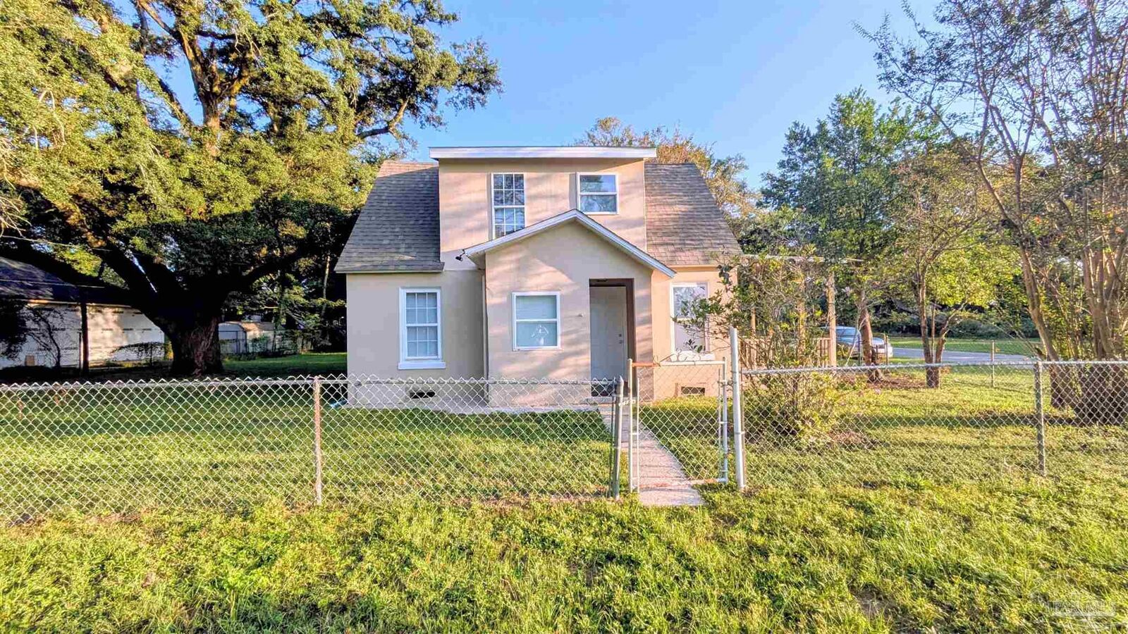 Property Photo:  3500 W Cervantes  FL 32505 