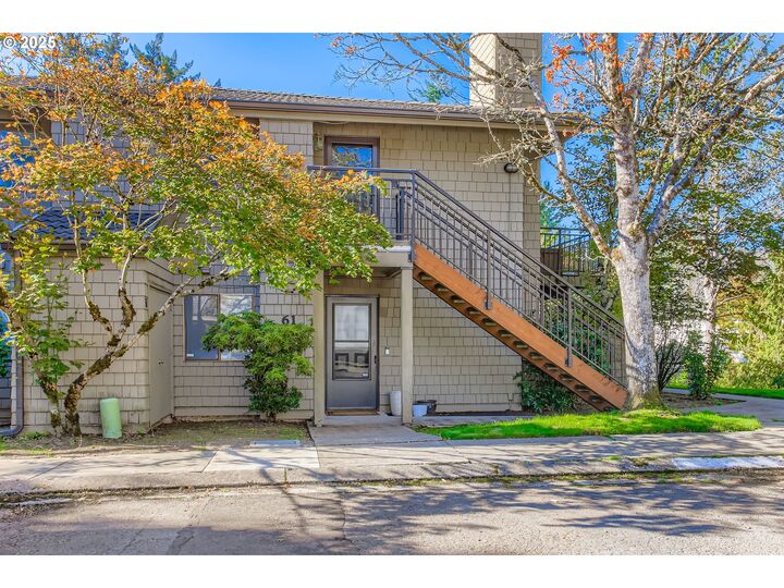 Property Photo: 61 Galen Rd 61 OR 97035