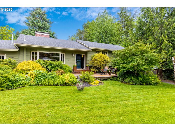 Property Photo: 8836 SW 56th Ave OR 97219