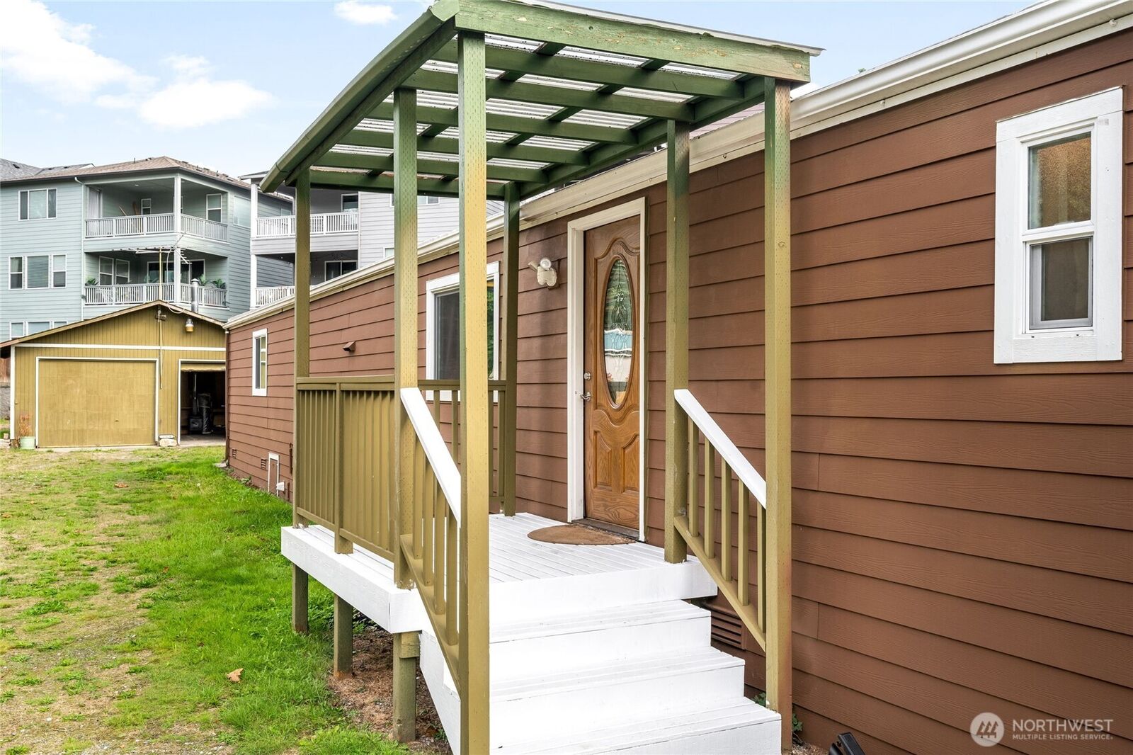 Property Photo: 27054 235th Court SE WA 98038