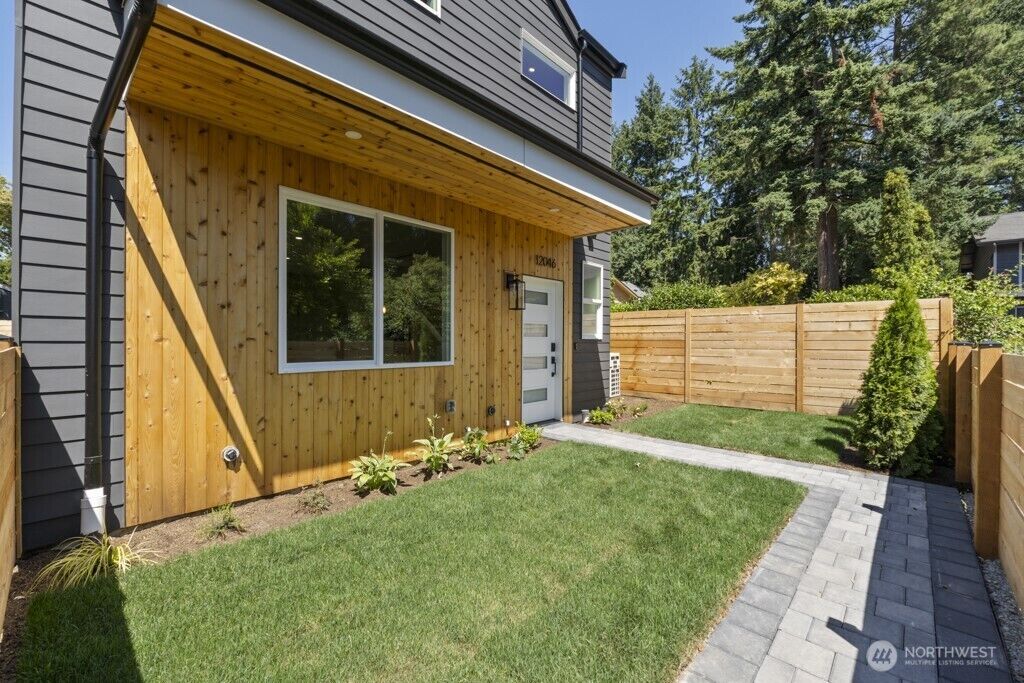 Property Photo: 12046 5th Avenue NE WA 98125