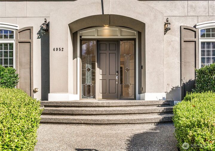 4952  160th Court SE  Bellevue WA 98006 photo
