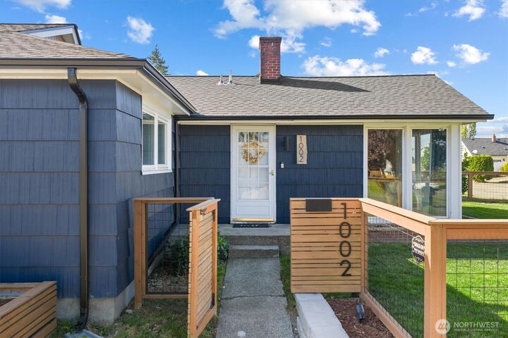 Property Photo:  1002 S 34th Street  WA 98418 