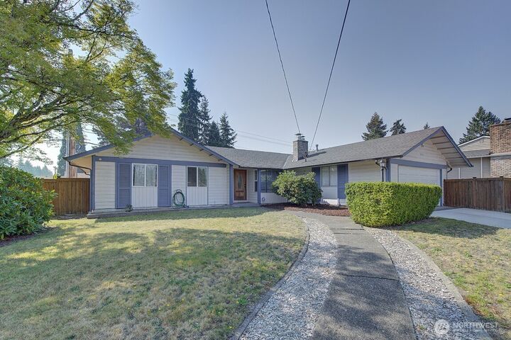 12157 SE 68th Place  Bellevue WA 98006 photo
