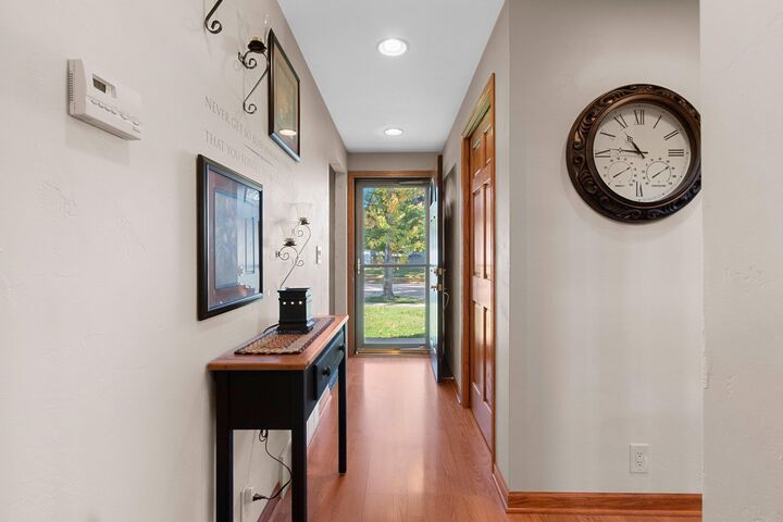 Property Photo: 2200 S Greenview Street WI 54915