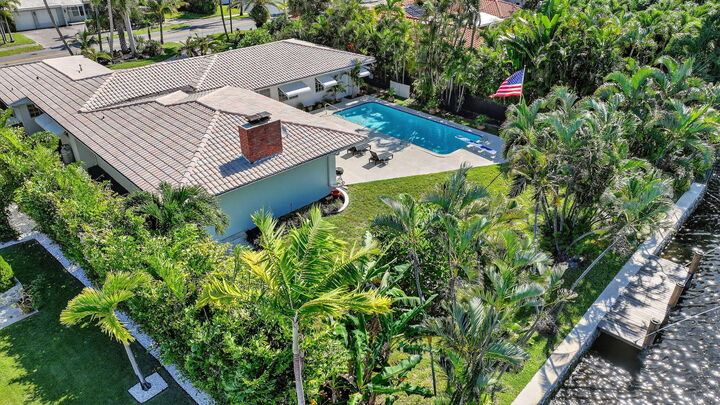Property Photo: 2541 Middle River Drive FL 33305