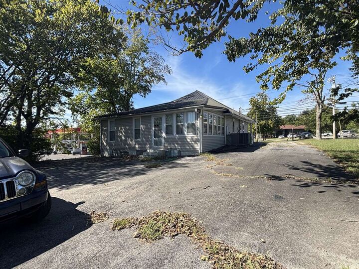 Property Photo:  208 Columbia Avenue  KY 42141 