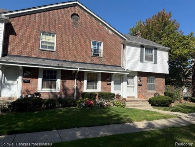 Property Photo: 22980 Gary Lane 431 MI 48080