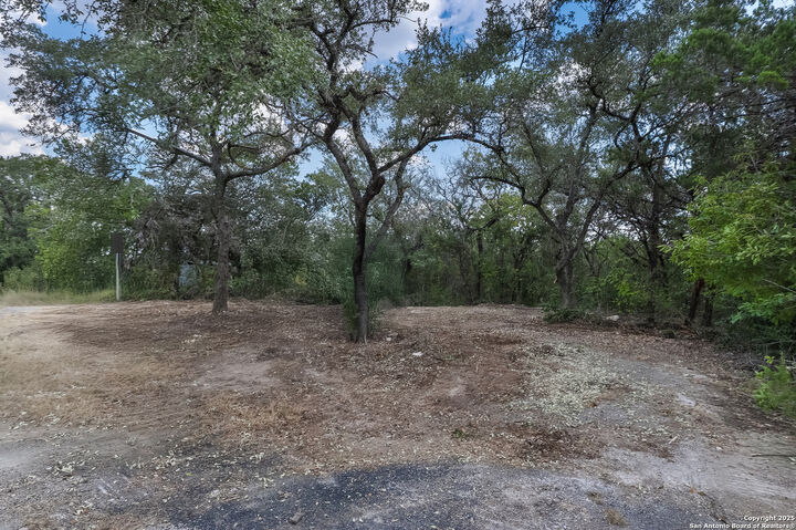 Property Photo: 1010 Red Cloud Dr. TX 76030