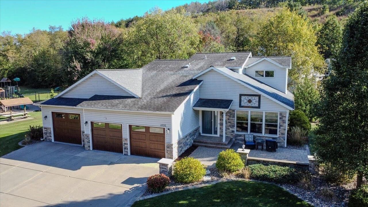 Property Photo: 1806 Ludden Drive WI 53528