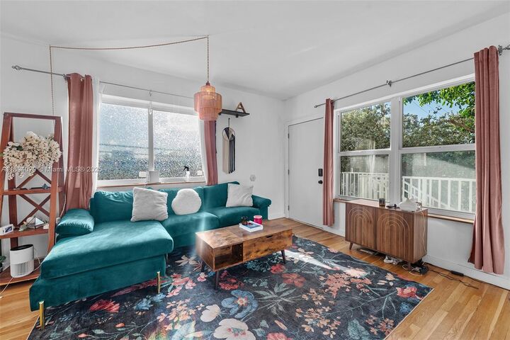 Property Photo:  1515 E West Ave 12  FL 33139 