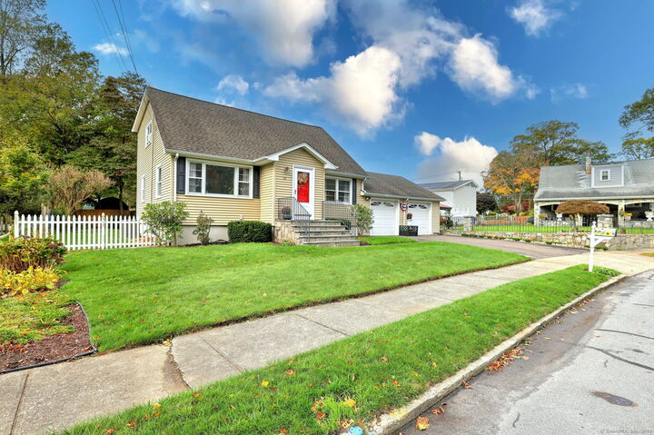 Property Photo: 36 Tina Circle CT 06606