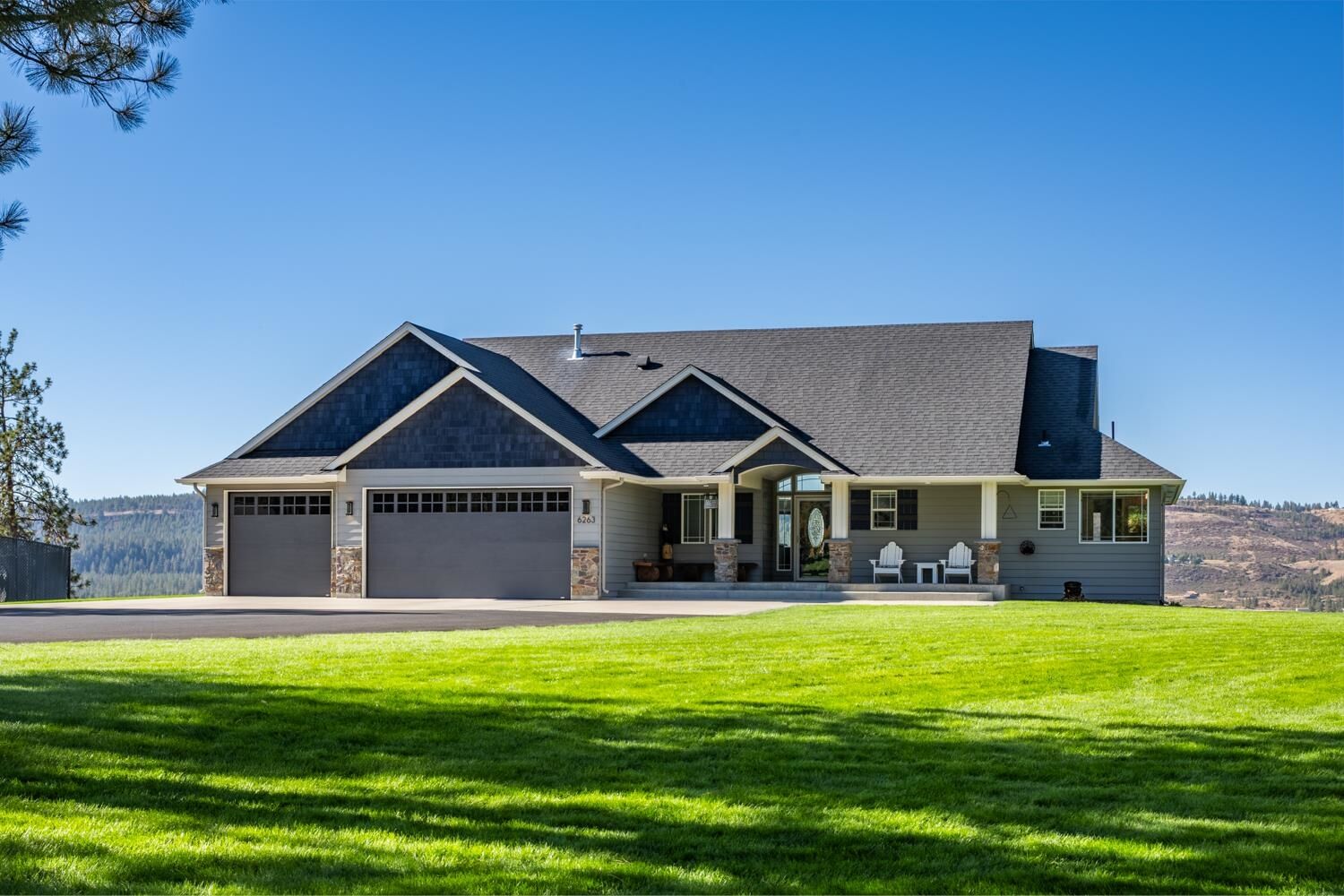 Property Photo:  6263 Brennan Ct  WA 99026 