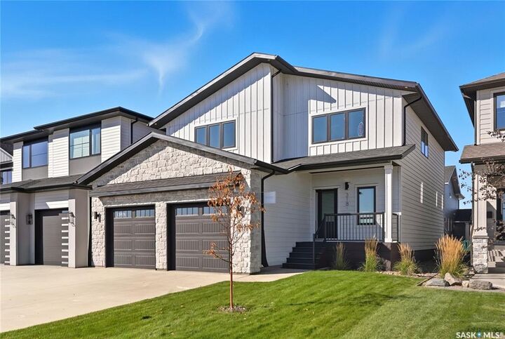 Property Photo:  318 Taube Green  SK S7V 1M4 