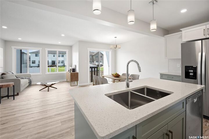 Photo de la propriété:  2925 Welby Way  SK S4V 4A3