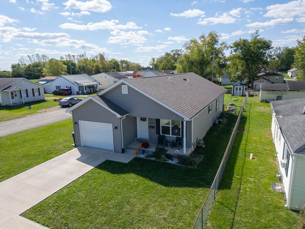 Property Photo: 1233 Main Street OH 43160