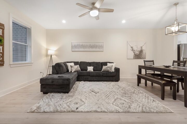 Property Photo:  1577 Metropolitan 4  FL 32308 