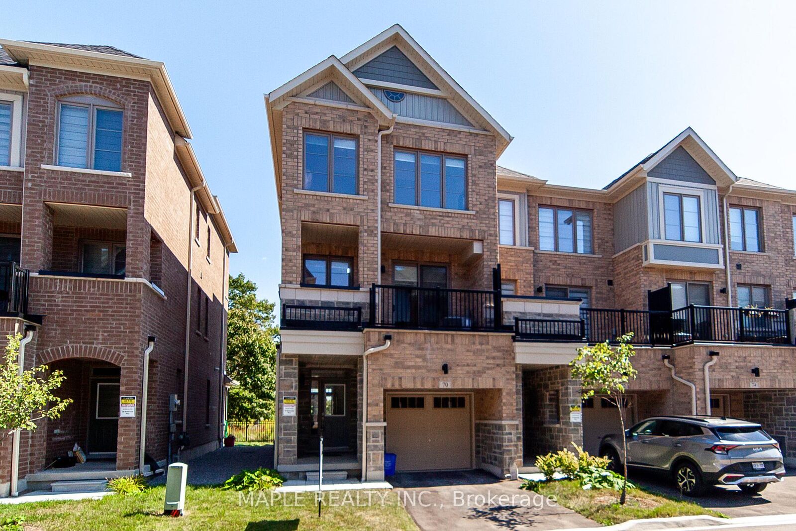 Photo de la propriété: 70 Waterside Way ON L1N 0N1