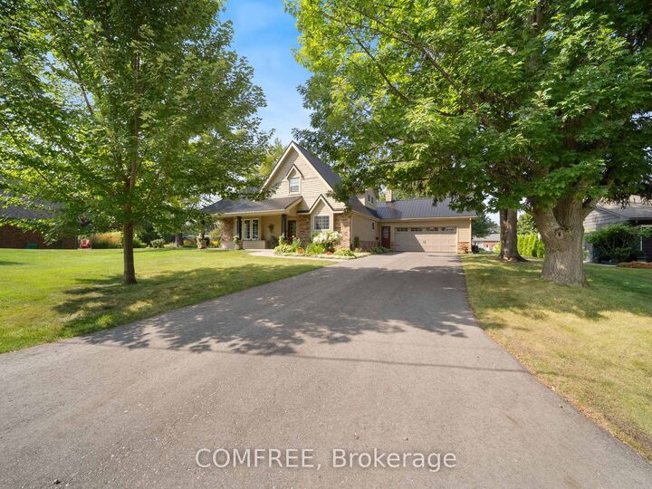 Photo de la propriété: 684 Glen Crescent ON L3V 6R3
