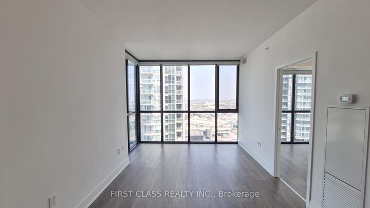 Property Photo:  2916 Highway 7 N/A 1309  ON L4K 0K6