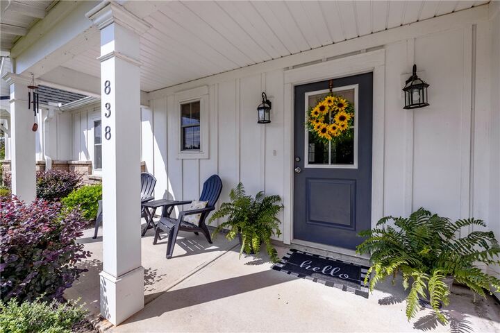 Property Photo: 838 Little Bay Lane SC 29672