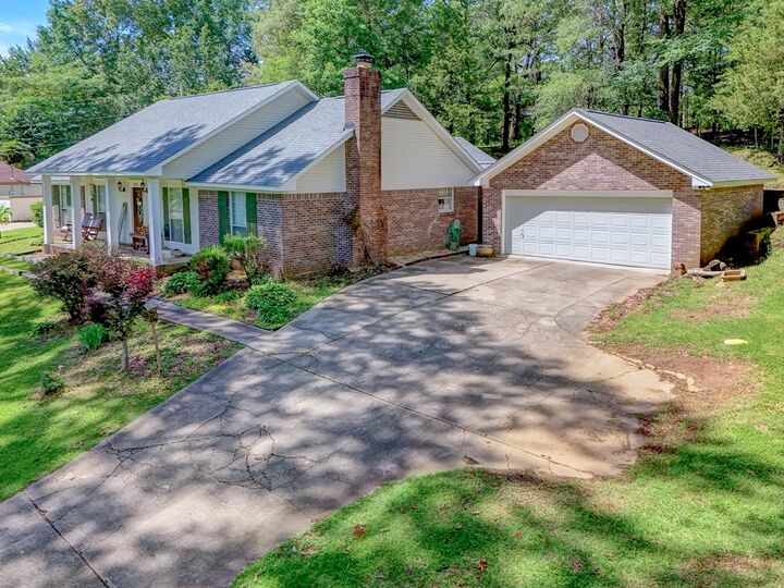Property Photo: 105 Brookwood Lane MS 39183