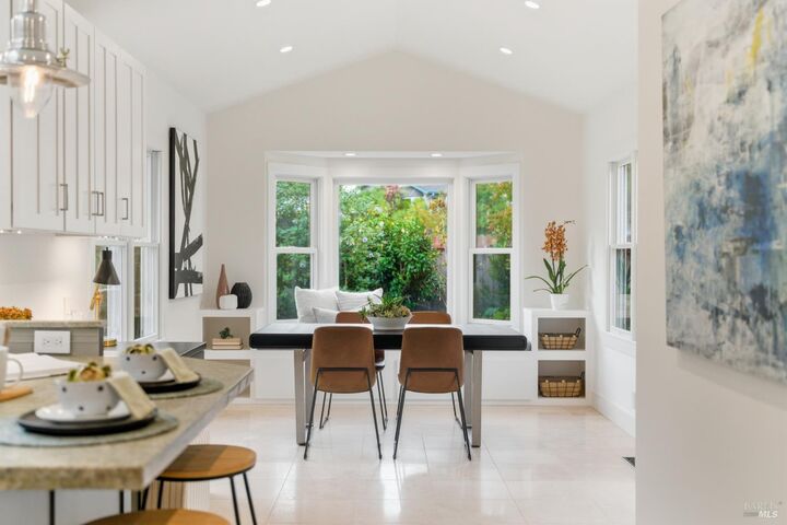 Property Photo:  4 Meadow Avenue  CA 94901