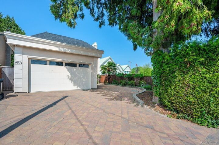 6571 Lynas Lane — photo 1