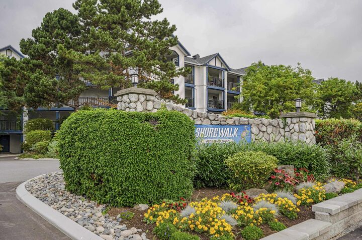 Photo de la propriété:  4955 River Road 307  BC V4K 4V9