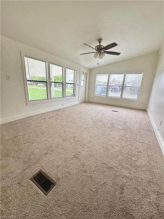 Property Photo: 200 Sugarloaf Ln FL 34114