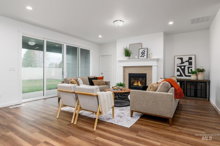 Property Photo: 8108 S Diamond River St ID 83642