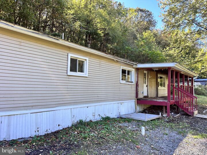 Property Photo: 152 Hawsbrick Street PA 17044