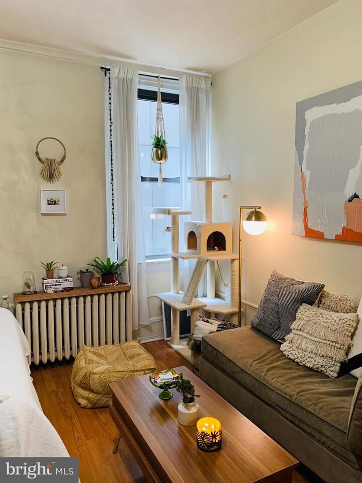 Property Photo: 1324 Locust Street 317 PA 19107