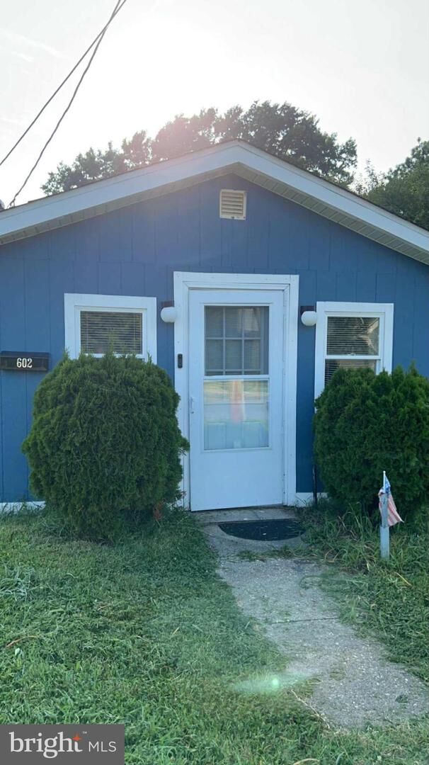 Property Photo:  602 Marshall Street  DE 19963