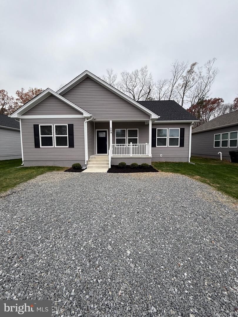 Property Photo:  209 Holly Way  VA 22443 