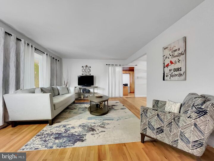 Property Photo: 510 Lenore Place PA 19609