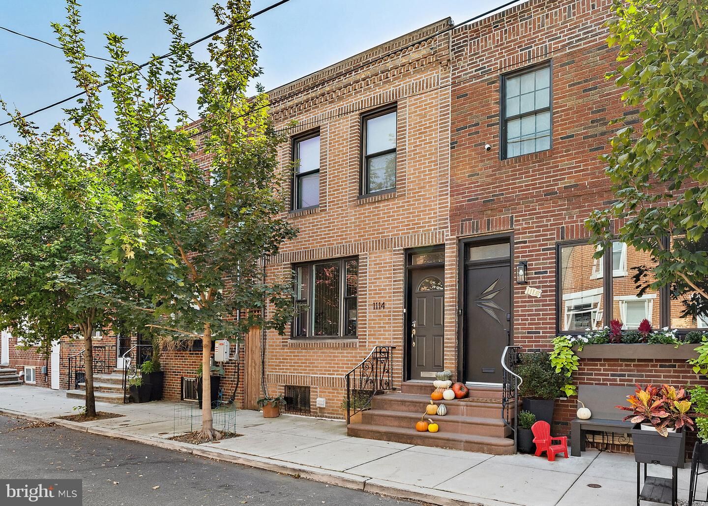 Property Photo:  1114 Pierce Street  PA 19148 