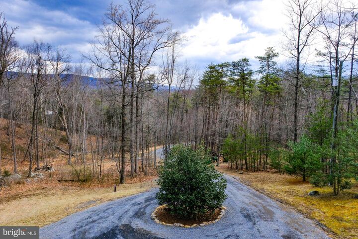 Property Photo: 642 Paddys Run Road VA 22654
